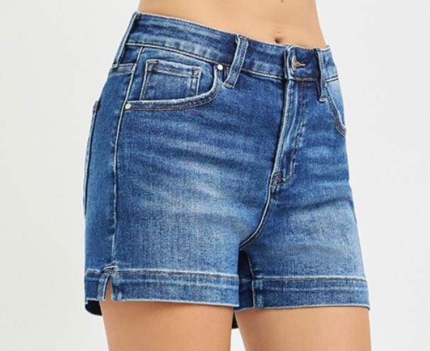 Hise Rise Side Slit Basic Shorts