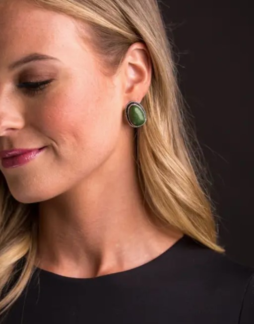 1" Green Post Earring with Burnished Silver Rope Border